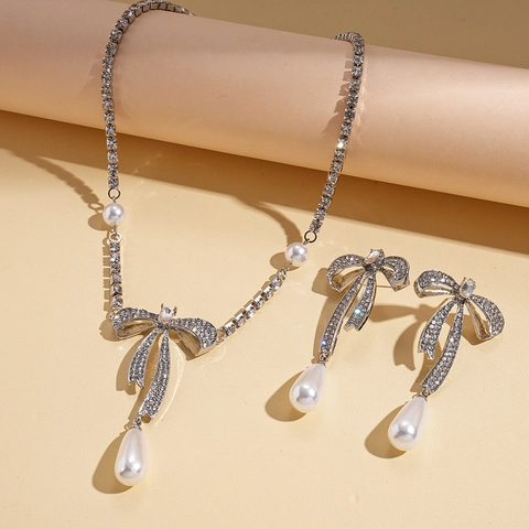 Collana Orecchini Lega Strass Fiocco Goccia Perla Artificial Imitazione Con Perno Per Orecchini In Argento Elegante Donne