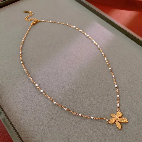 Flower Starburst Pendant Necklace Titanium Steel Gold Plated Beaded Clavicle Chain For Women Elegant Jewelry
