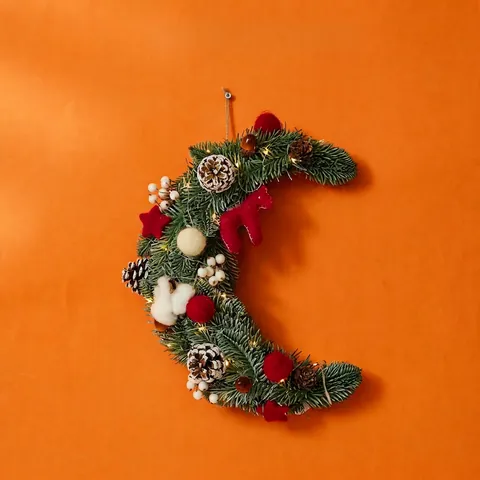Corona De Navidad Media Luna Agujas De Pino PE Artificiales Luces LED Cálidas Piña Natural Adorno Colgante De Pared