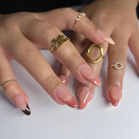 French Press On Nagels Roze Bruin Gradiënt Amandelvorm Kunstnagels Elegante Manicure Dagelijks Voor Vrouwen