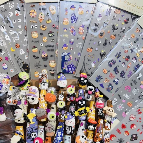 Pegatinas 3D en Relieve para Uñas de Halloween Dibujos Animados Calabaza Fantasma Murciélago Gato Castillo Diseño DIY Mujeres