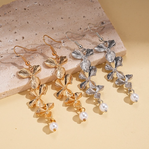 Legering Bloem Drop Oorbellen Met Imitatie Kunstparel Strass Vintage Textuur Metaal Hangende Sieraden Voor Vrouwen Accessoire