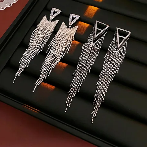 Boucles D'oreilles Longues À Pampilles Triangulaires Avec Strass Base En Cuivre Tige En Argent Bijoux De Fête Élégants