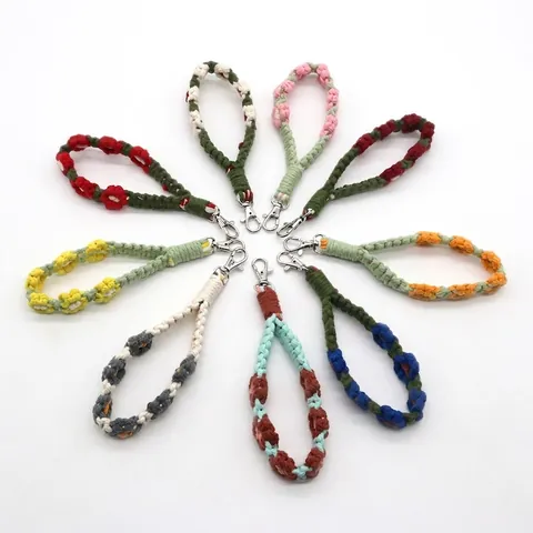 Handgefertigte Gewebte Blume Schlüsselanhänger Handgelenkschlaufe Für Damen Boho Baumwolle Geflochtene Tasche Charme Blumen Anhänger