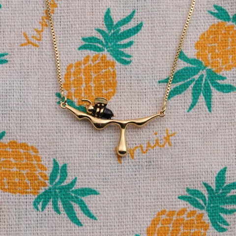 Bienen Anhänger Halskette Kupfer Vergoldet Emaille Honigzweig Minimalistischer Schmuck Für Damen Mädchen Elegante Box Kette