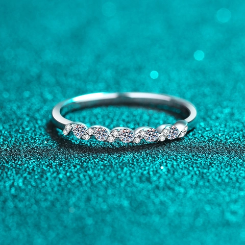 Bague Vague Moissanite Argent Sterling 925 Alliance Éternité Sertie En Rangée Bijoux De Doigt Élégants Femmes