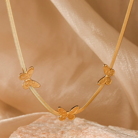 Fashion Stainless Steel Butterfly Pendant Snake Bone Chain Necklace Gold Plated Zirconia Animal Choker For Women Elegant Jewelry Gift