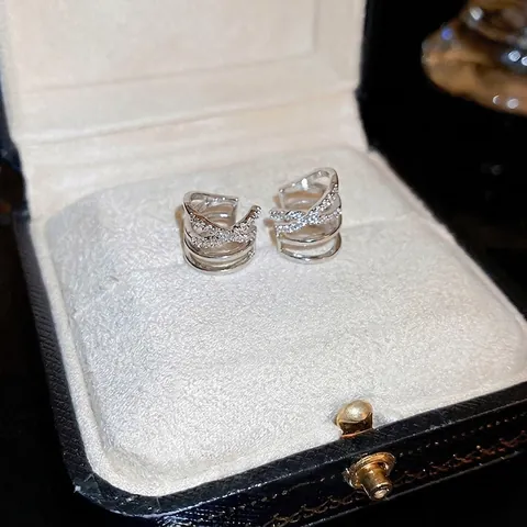 Manchette D'Oreille Multi Couches Croisée Zircon Incrusté Boucles D'Oreilles En Cuivre Sans Perçage Bijoux Pour Femmes