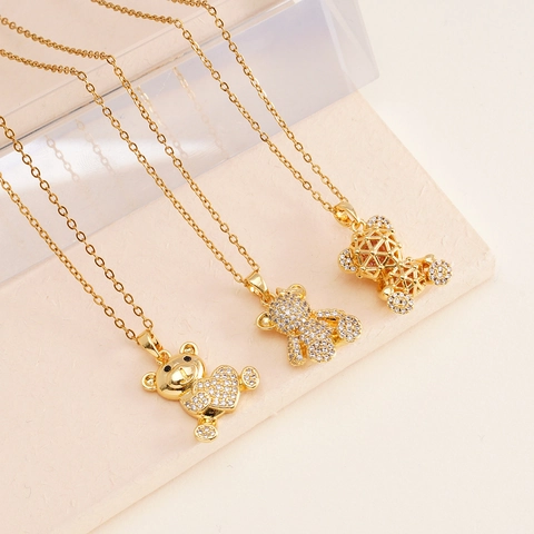 Collar Con Colgante de Oso de Cobre y Circonia de Lujo Para Mujer Forma de Corazón Diseño Hueco Joyería de Animales Brillantes