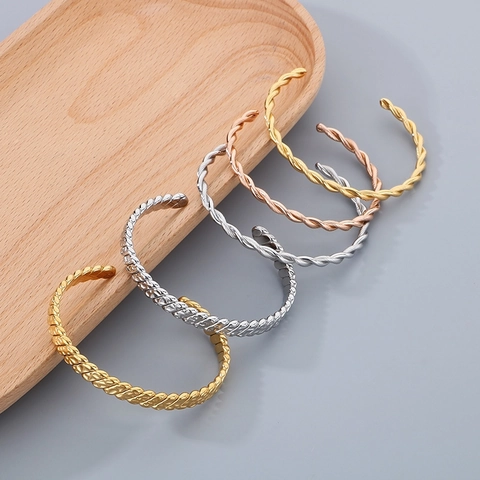 Brazalete Abierto de Acero Inoxidable con Cuerda Torcida Minimalista para Mujer Hombre Estilo Western Texturizado en C