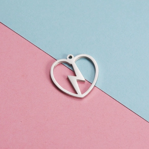 Colgantes De Corazón Con Rayo De Acero Inoxidable Hueco Accesorios De Joyería DIY Para Hacer Collares Pulseras Minimalista