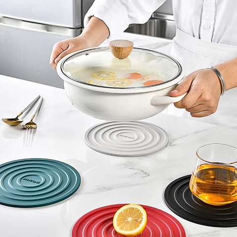 Modern Silicone Heat Resistant Coaster Set With Holder Non-Slip Round Placemat For Pot Bowl Plate Dining Table Mat Hot Pad