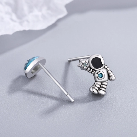 Asymmetric Astronaut Planet Stud Earrings With 925 Sterling Silver Earring Post Blue Enamel Zircon Copper Jewelry