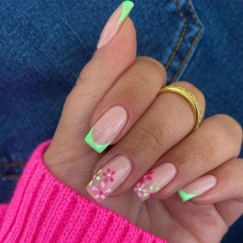 Sweet Green French Flower Press On Nails Square Mint Pink Floral Fake Nails Kit For Women Daily DIY Manicure Accessory