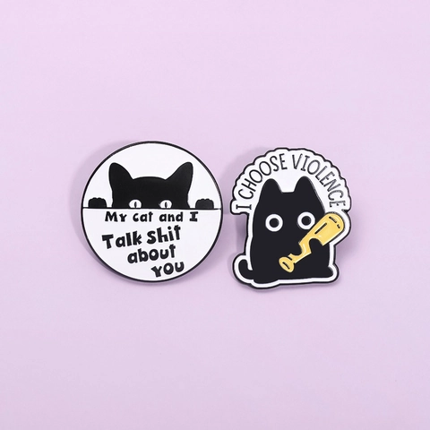 Spilla Smaltata Gatto Nero Cartone Animato Slogan Divertente Lega Di Zinco Distintivo Kawaii Gothic Gioielli Per Zaino