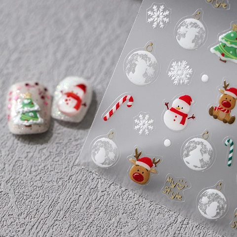 Autocollants À Ongles 5D Relief Noël Bonhomme De Neige Renne Arbre Flocon De Neige Manucure Auto Adhésive Décoration Fête
