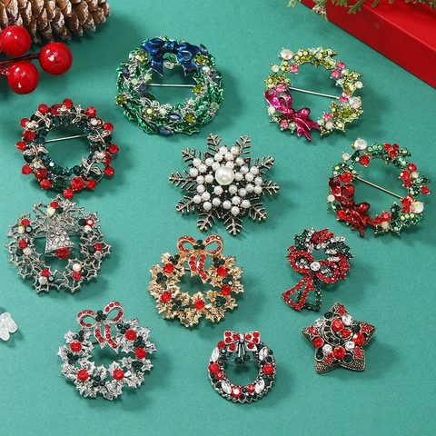 Broche De Navidad Aleación Diamantes De Imitación Corona Copo De Nieve Estrella Árbol Campana Bota Accesorios Mujer Festivo