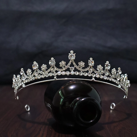 Couronne De Mariée Tiara Élégante Étincelant Strass Künstliche Perle Alliage Bandeau Pour Mariage Anniversaire Style Princesse Femmes Filles
