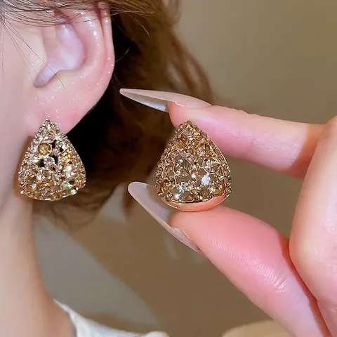 French Vintage Waterdrop Dangle Earrings Alloy With Champagne Rhinestones Hollow Out Luxury Palace Jewelry For Women