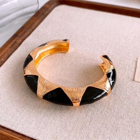 Vintage Enamel Cuff Bangle Bracelet Gold Plated Alloy Geometric Open Hand Jewelry For Women French Style