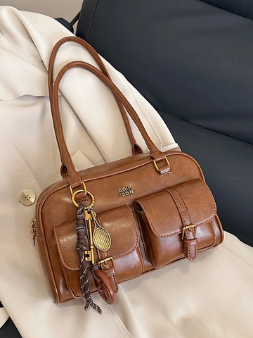Borsa A Spalla Sottobraccio Retro Pelle PU Tasche Multiple Grande Capacità Vintage Casual Pendolare Con Ciondoli