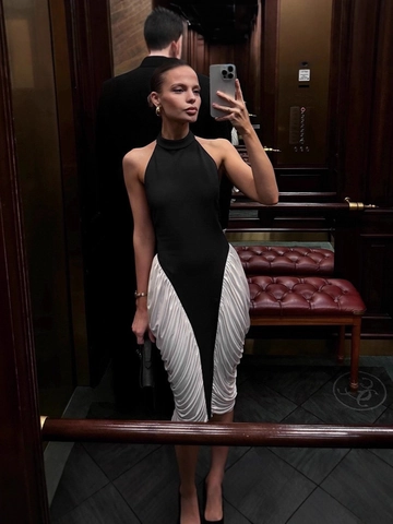 Robe Midi Bloc De Couleur Dos Nu À Licou Froncée Moulante Polyester Élasthanne Sans Manches Pour Femmes Soirée Élégante