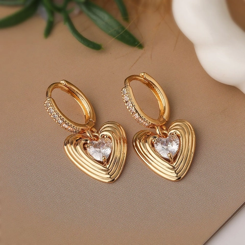 Fashion Simple Copper Gold Silver Plated Heart Pendant Hoop Earrings For Women Retro Zirconia Inlaid Heart Drop Earrings Jewelry
