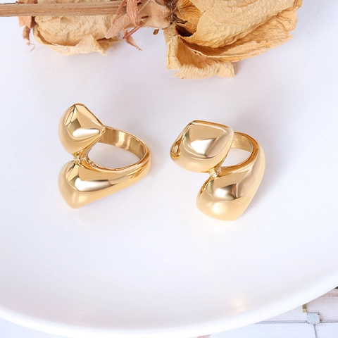 Sculptural Geometric Titanium Steel Ring For Women 18K Gold Plated Irregular Ins Style Fashion Statement Jewelry Finger Ring