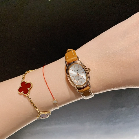 Women Quartz Watch Oval Dial Retro Simple Elegant Alloy Case Analog Wristwatch Casual Fashion Wrist Wear For Ladies