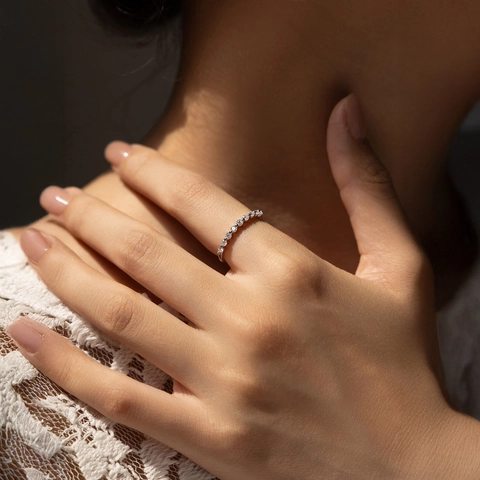 Δαχτυλίδι Moissanite Half Eternity Από Ασήμι 925 VVS1 D Color Στοιβαζόμενο Γεωμετρικό Κόσμημα Μόδας Για Γυναίκες