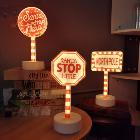 Segnale Stradale Natale LED Luce Notte Santa Stop Here North Pole Righe Plastica Decorazione Tavolo Casa