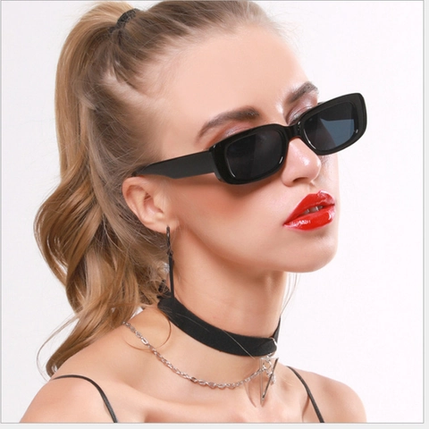 Occhiali Da Sole Rettangolari Retro Montatura PC Lenti AC Protezione UV400 Moda Y2K Montatura Piccola Per Uomini Donne