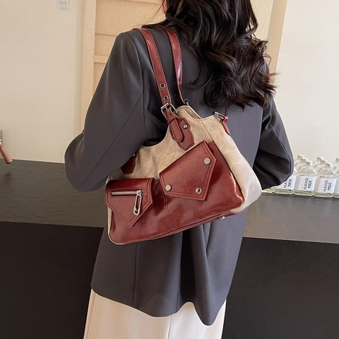 Sac Fourre-Tout Patchwork Rétro Grande Capacité Cuir PU Denim Sac À Bandoulière Avec Rivets Multi Poches Pour Femme