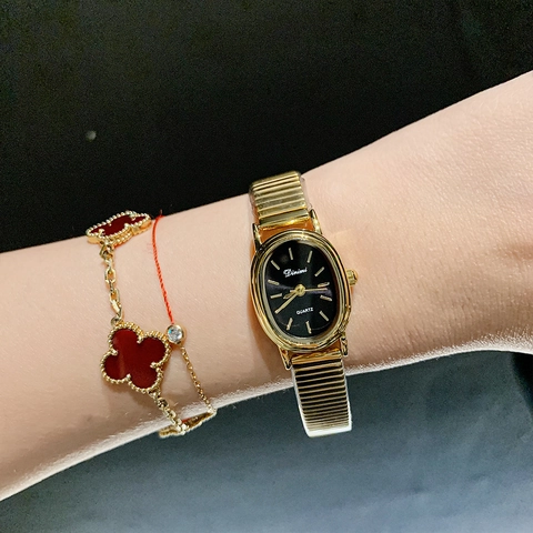 Women Quartz Watch Oval Dial Retro Simple Elegant Alloy Case Analog Wristwatch Casual Fashion Wrist Wear For Ladies