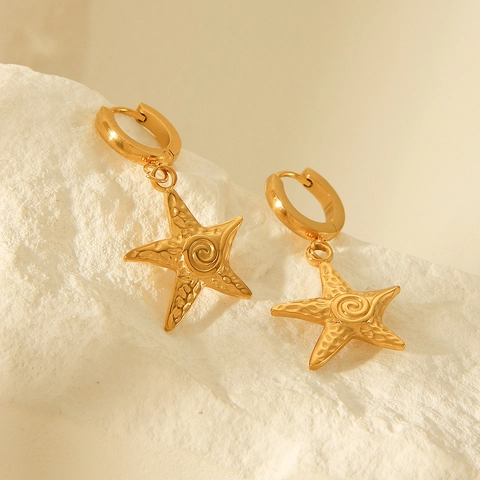 Pendientes De Aro Con Colgante De Estrella De Mar Bañados En Oro De 18K Acero Inoxidable Textura Martillada