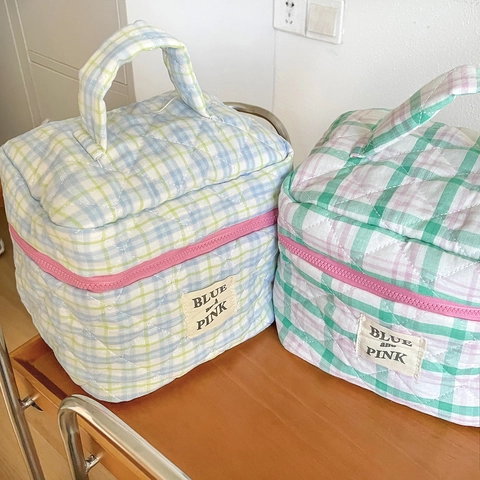 Quilted Plaid Cosmetic Bag Cotton Large Capacity Portable Travel Toiletry Organizer Handbag With Handle Zipper Closure