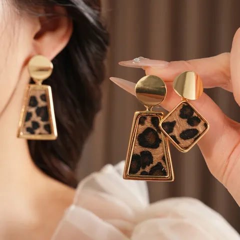 Leopard Print Geometric Drop Earrings With Alloy And Imitation Horsehair Plus Silver Earring Post Vintage For Women