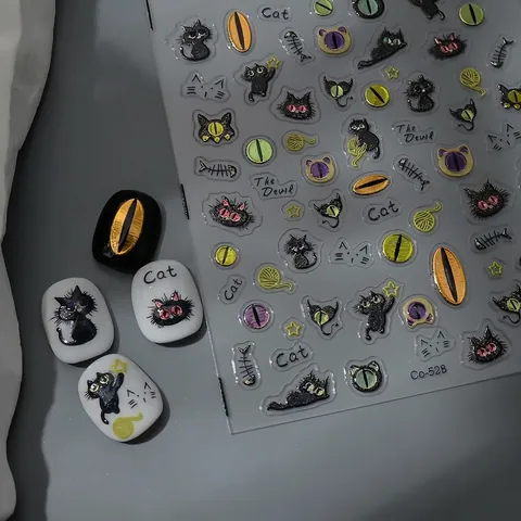 Autocollants Ongles Relief 5D Chat Noir Yeux Arête Poisson Design Étanche Manucure DIY Gothique Mignon Stickers Femmes