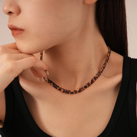 Collar Cadena De Serpiente Estampado De Leopardo Cobre Vintage Plano Geométrico Clavícula Joyería Para Mujer