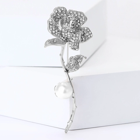 Elegante Spilla a Forma di Rosa in Lega e Strass per Donna Con Perla Artificiale Spilla in Stile Coreano Alla Moda per Matrimoni Banchetti e Decorazione Abbigliamento Quotidiano