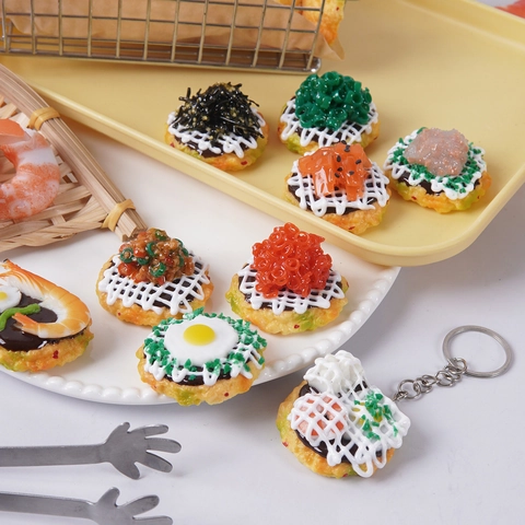 Portachiavi Cibo Simulazione Realistica Miniatura Modello Torta Di Gamberi Giapponese Pendente In PVC Resina