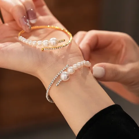 Elegant Open Bangle Bracelet With Gradient Imitation Artificial Pearls And Pave Rhinestones Light Luxury Adjustable Jewelry For Women