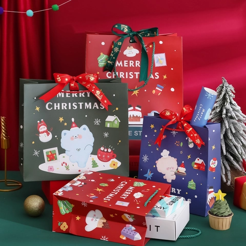 Sacchetti Regalo Di Natale Cartone Bianco Portatile Motivo Cartone Animato Fiocco Nastro Imballaggio Regali Festa Borse Con Manico