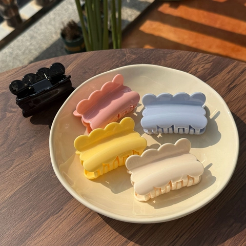 Pinza Para El Pelo Borde Ondulado Mate Color Caramelo Plástico Accesorio Para El Cabello Dulce Elegante Mujeres Niñas