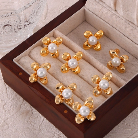 Pendientes De Botón Con Perlas Artificiales De Flores Estilo Francés De Acero Inoxidable Joyería Geométrica De Diseño Para Mujeres Elegantes