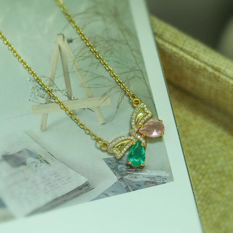 Butterfly Pendant Necklace Exquisite Colorful Zircon Copper 18K Gold Plated Fashion Jewelry For Women Niche Design