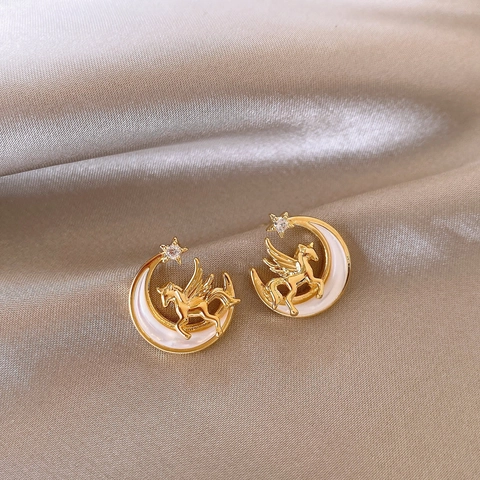 Elegant Pegasus Moon Stud Earrings With 925 Sterling Silver Earring Post Alloy Zircon Shell Pattern For Women