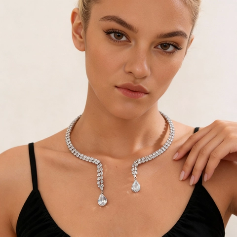 Eleganter Luxus Zirkon Wassertropfen Anhänger Choker Halskette Kupfer Zweireihig Strass Offener U-Förmiger Schmuck Damen