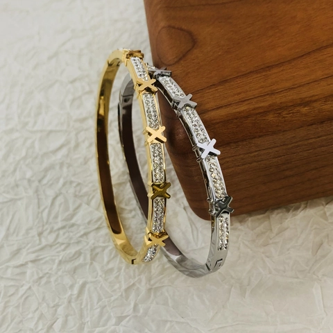Stainless Steel X Letter Narrow Bangle For Women Gold Silver Plated Rhinestone Inlaid Hinged Cuff Bracelet Jewelry
