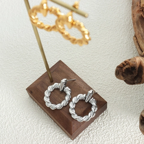 Vintage Gedraaide Creolen Voor Dames Minimalistische Titaniumstaal Geometrische Oorbellen Sieraden Cadeau
